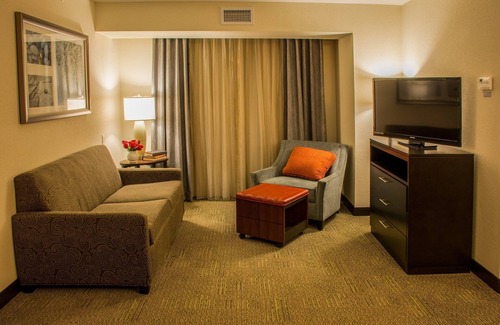 Schererville Condo | Indoor Pool. Free Breakfast. Gym & Business Center.
