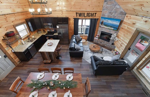 Pigeon Forge Cabin | Indoor Pool | Treehouse Loft | Games | Fun 4 Kids