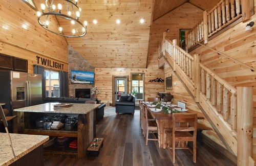 Pigeon Forge Cabin | Indoor Pool | Treehouse Loft | Games | Fun 4 Kids