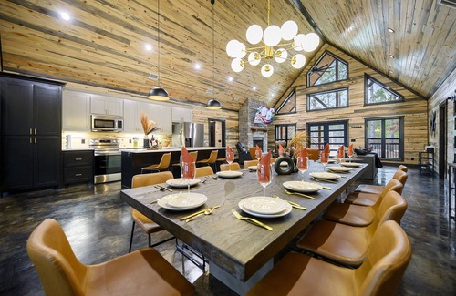 Broken Bow Cabin | Indoor Slide Fun! Bunks Playground HotTub FirePit