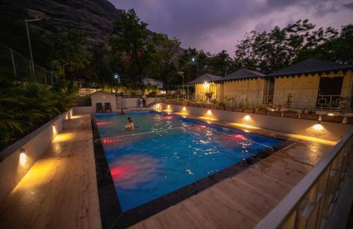 Paud Hotel | Indradhanush Hill Resort