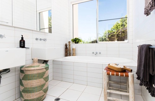 Castaways Beach House | Indulge at Iluka, Castaways Beach