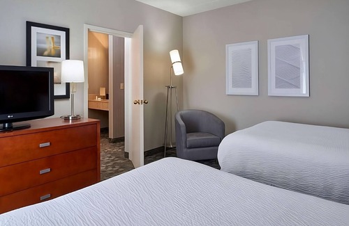 Indianapolis Resort | Indulge in Home-Like Comfort! 2 Convenient Units, Near Bumblebee Ruins