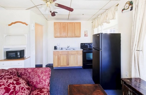 Drumright House | Indulge in Home-Like Comfort! Pet-Friendly, Near Cushing Aquatic Center