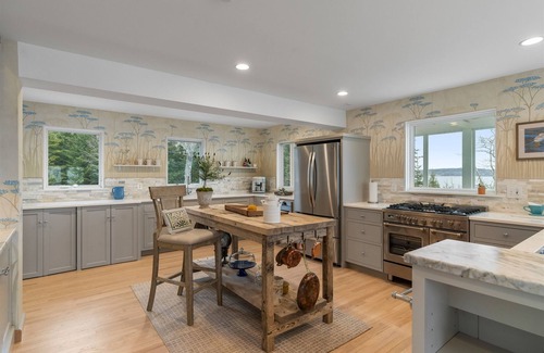 Boothbay Harbor House | Indulge in Oceanfront Luxury: Primary Suites & Breathtaking Scenery
