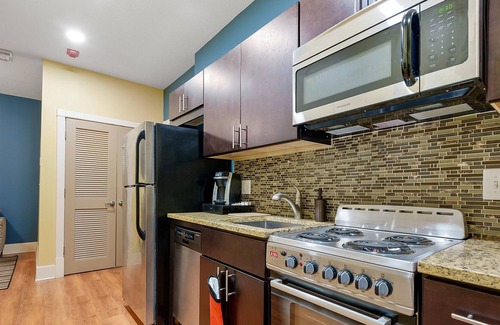 St. Clairsville House | Indulge in the Charming and Captivating Ambiance of Clarendon WV Condo 307