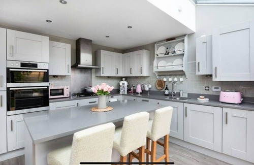 Corsham House | Indulge in Ultimate Luxury! Unbelievable House Rental Near Bath