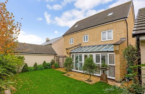 Corsham House | Indulge in Ultimate Luxury! Unbelievable House Rental Near Bath