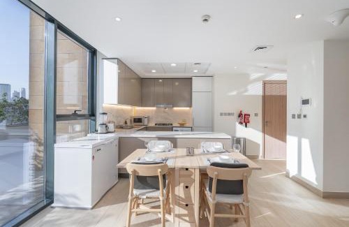 Dubai Apartment | Indulging 1 Bedroom in Azizi Riviera 6