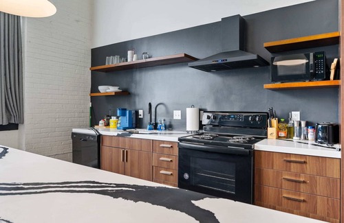North Oakland Apartment | Industr Loft 5min Shadyside East Liberty Oakland 6