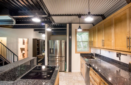 Glacier House | Industrial Chic Mountain Chalet near Mt Baker!