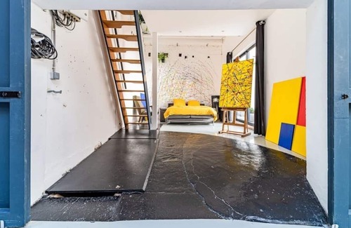 Dunkerque Centre Apartment | Industrial Loft with Patio in the City Center of Dunkirk