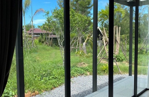 Hua Hin House | Industrial-style, comfortable, new house by a lake 15 min south of Hua Hin