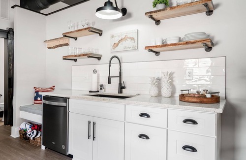 Millersport Apartment | Industrial Style Loft With Access To Buckeye Lake!