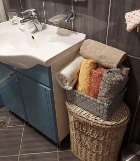 Sumece Apartment | Indy