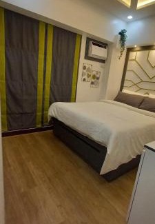 Project 4 Apartment | Infina towers 2-BR unit w/ Balcony, QC, Manila