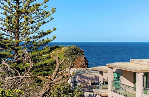 Terrigal House | Infinity #4 - 4/18-20 The Scenic Highway, Terrigal