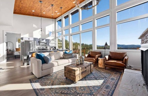 Sevierville Cabin | Infinity View Lodge - Private Gym, Sauna and Pool!