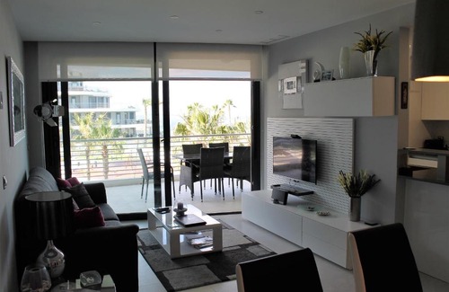 Els Arenals del Sol Apartment | Infinity View Lovely Apartment