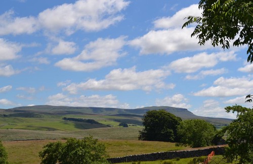 Horton in Ribblesdale House | Ingleborough View Holiday cottage at Ashes Farm