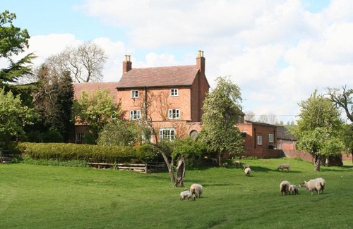 Stratford-upon-Avon House | Ingon Bank Farm Bed And Breakfast