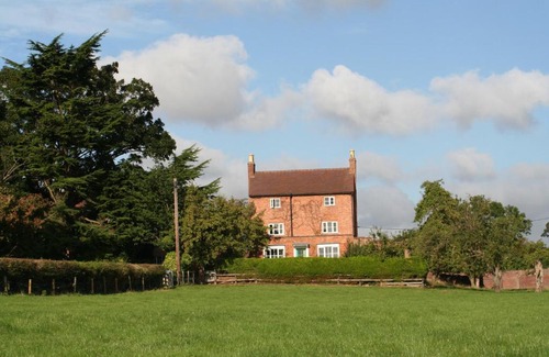 Stratford-upon-Avon House | Ingon Bank Farm Bed And Breakfast