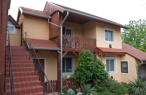 Heviz Apartment | Ingrid Apartman