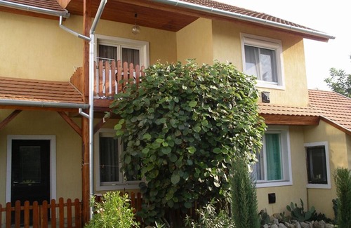 Heviz Apartment | Ingrid Apartman