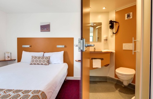 Eysines Hotel | initial by balladins Bordeaux/Eysines