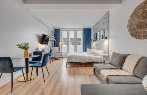 La Cite-Limoilou Apartment | Initial/Simplicity/Québec