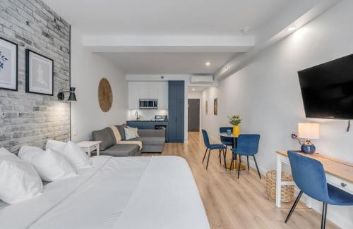 La Cite-Limoilou Apartment | Initial/Simplicity/Québec