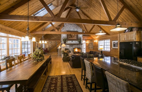Washington Island House | Initiative's Retreat - Ultimate Lakefront Destination!