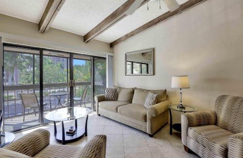 Marco Island House | Inland condo with pool and steps to beach/food/shops