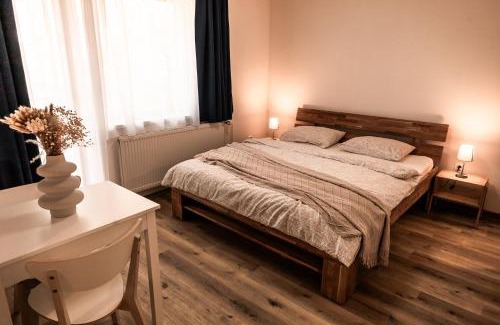 Nova Lesna Apartment | INLE Homestay