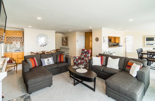 Logsden House | Inlet Beach House