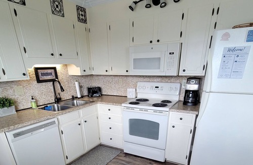 North Myrtle Beach Condo | Inlet Point Villas-Cherry Grove Beach Condo