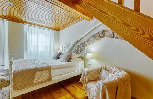 Santo Estevao Apartment | InLoveApartments - Amazing Duplex at Alfama