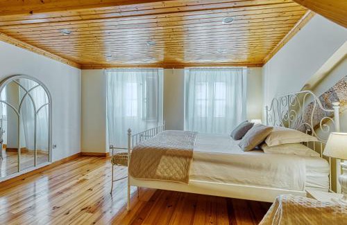 Santo Estevao Apartment | InLoveApartments - Amazing Duplex at Alfama