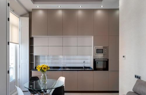 Centro Apartment | INMálaga Santos Suites 2