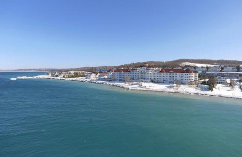 Bay Harbor Hotel | Inn at Bay Harbor, Autograph Collection