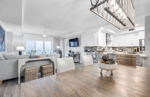 Crystal Beach Condo | Inn at Crystal Beach 703 | by Salt Water Vacations