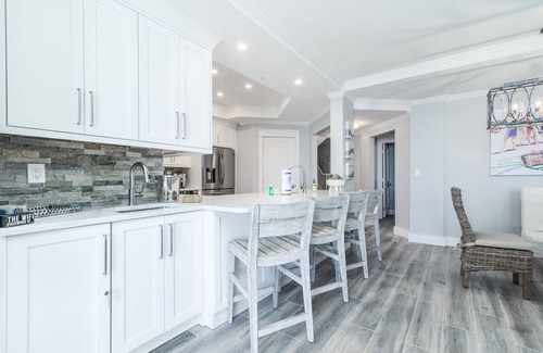 Crystal Beach Condo | Inn at Crystal Beach 703 | by Salt Water Vacations