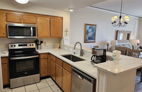 Dauphin Island Condo | Inn at Dauphin Island 203 Beautifully Furnished with Great Views!