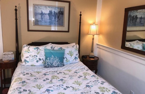Ilwaco Hotel | Inn at Harbour Village