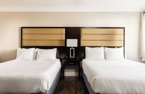 Lompoc Hotel | Inn at Highway 1