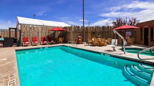 Santa Fe Hotel | Inn at Santa Fe, SureStay Collection by Best Western