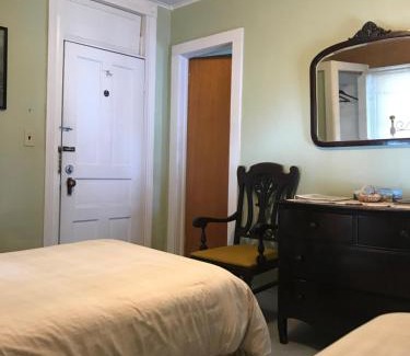 Starrucca Hotel | Inn at Starlight Lake & Restaurant