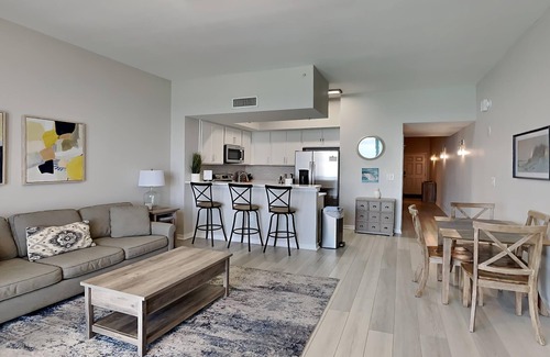 Navarre Beach Condo | Inn at Summerwinds #1403 | Amazing Gulf Views + Community Pool