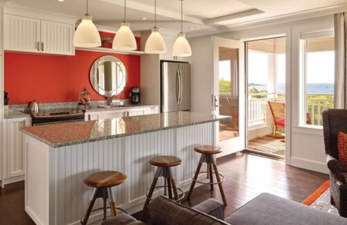 Cape Elizabeth Hotel | Inn By The Sea