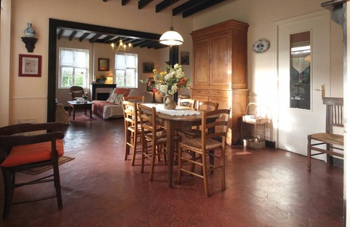 Canville-les-Deux-Eglises House | Inn Canville-les-Deux-Églises, 3 bedrooms, 6 people